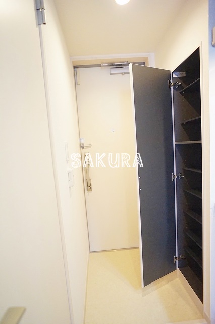 玄関　ゆったりとした玄関スペースです♪