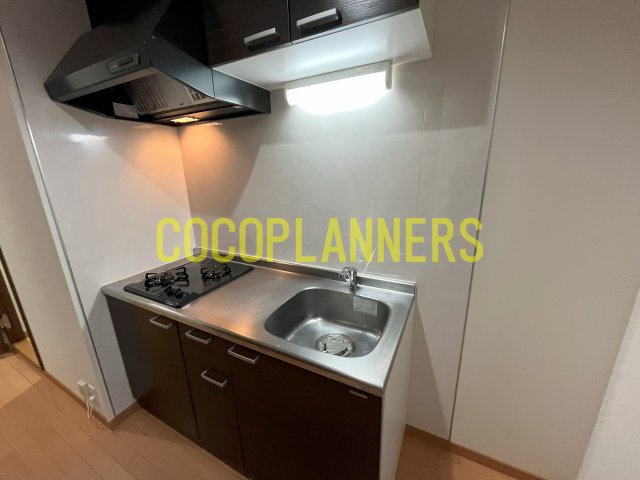 キッチン　※別号室の写真です。現況優先となります。