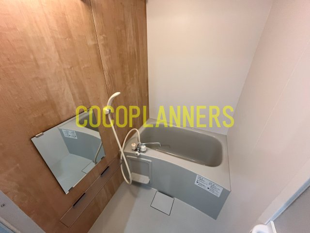 バス・シャワールーム　※別号室の写真です。現況優先となります。