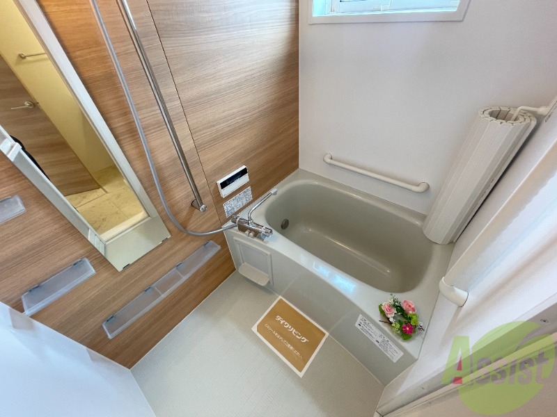 バス・シャワールーム　浴室はとても綺麗な印象でした。一日の疲れを癒しましょう。