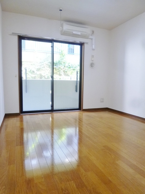 居室・リビング　８．１帖のお部屋です！