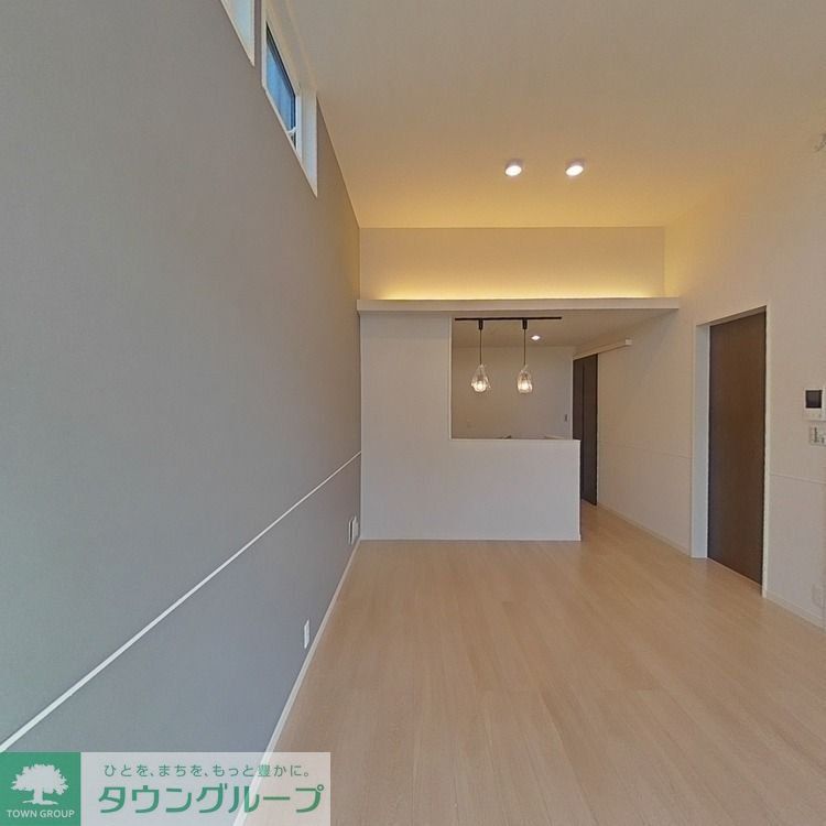 居室・リビング　同会社施工参照　現状優先