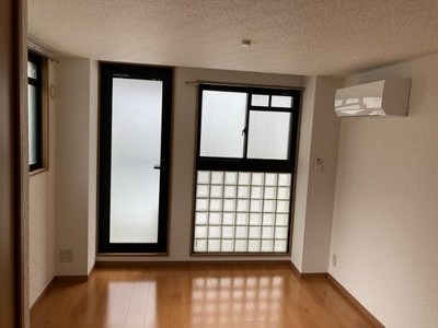 居室・リビング　日当たり良好です