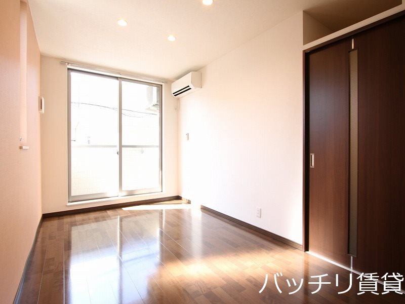 バルコニー　同型シリーズタイプの為、現状を優先いたします