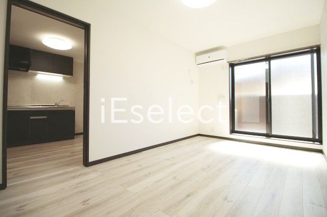 居室・リビング　明るくキレイなリビングルーム♪