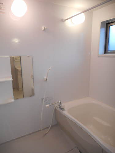 バス・シャワールーム　反転タイプのお写真です。