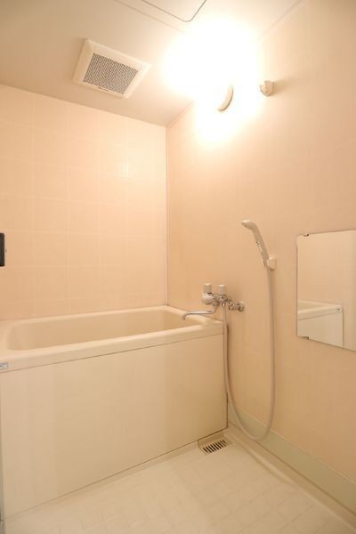 バス・シャワールーム　外観