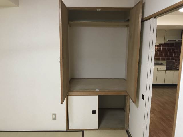 収納　押入れ