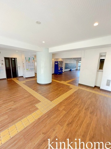 エントランス　写真は別のお部屋です。※現況優先