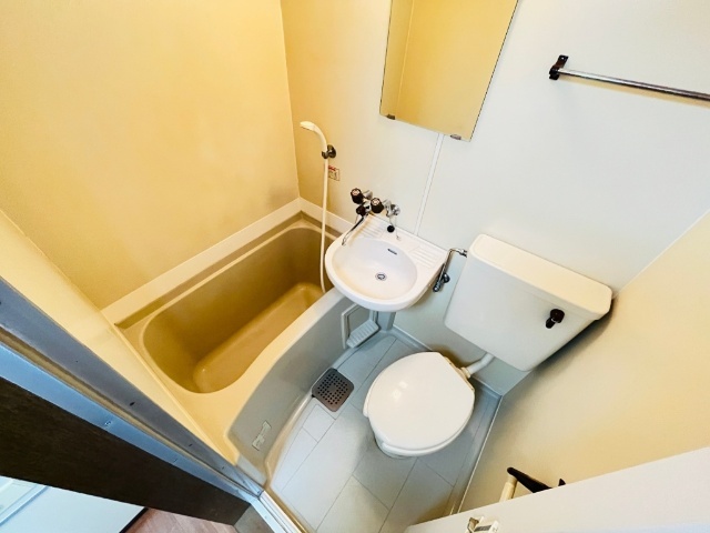 バス・シャワールーム　別部屋参考写真