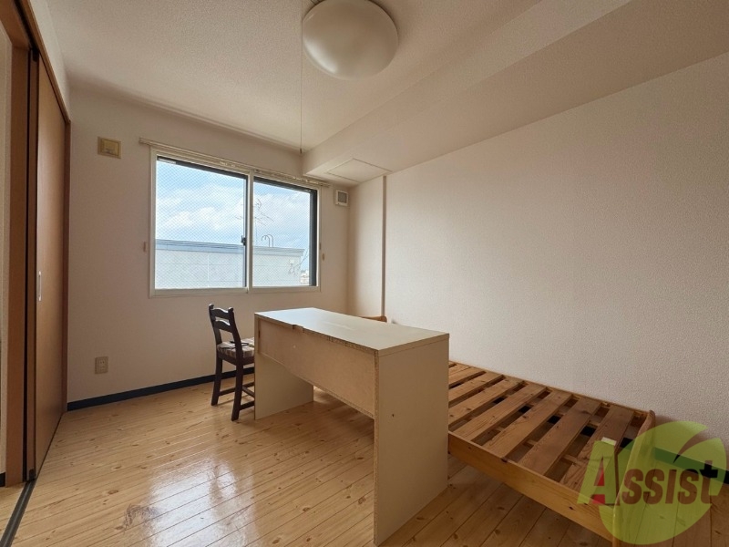 その他部屋・スペース　寝室は建具で仕切られているので、寝室の空間を作れますね！