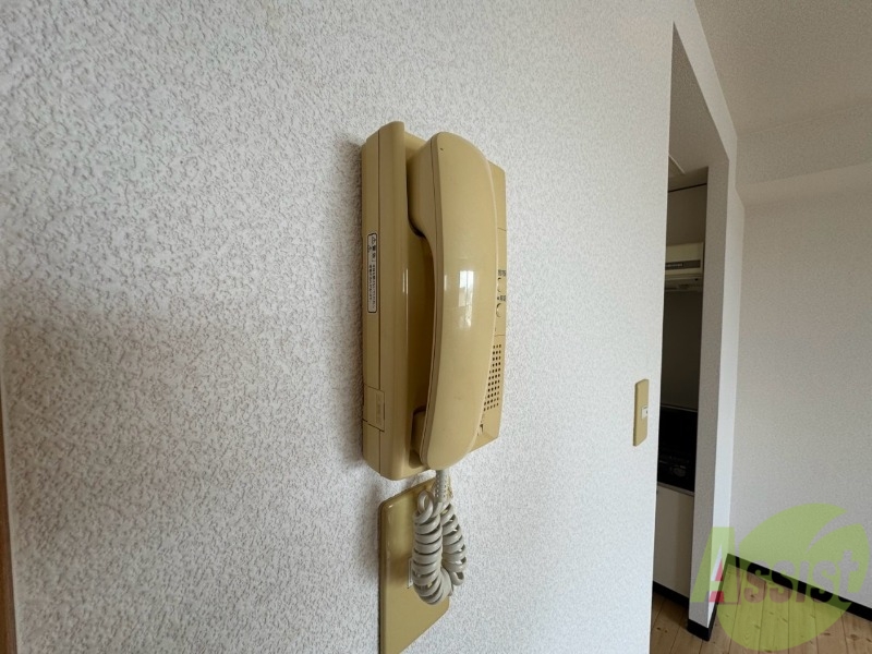 セキュリティ　インターホンは通話ができるので急な訪問があっても安心です。