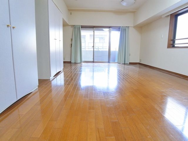 居室・リビング　同建物・同間取りの別のお部屋のイメージです。
