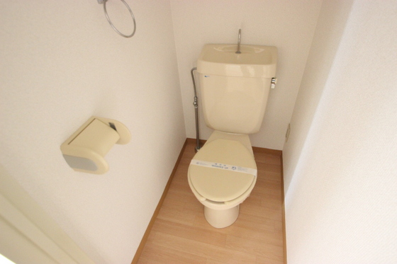 トイレ　※別部屋の写真です