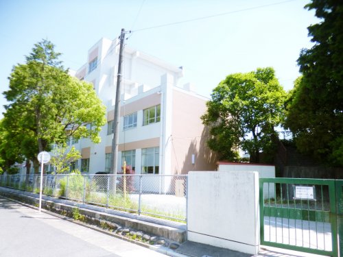 小学校　呼続小学校（小学校）まで298m