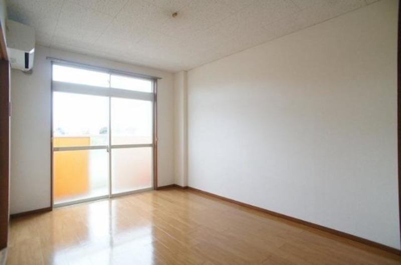 居室・リビング　図面と現状に相違がある場合には現状を優先