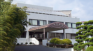 病院　高岡診療所（病院）まで454m