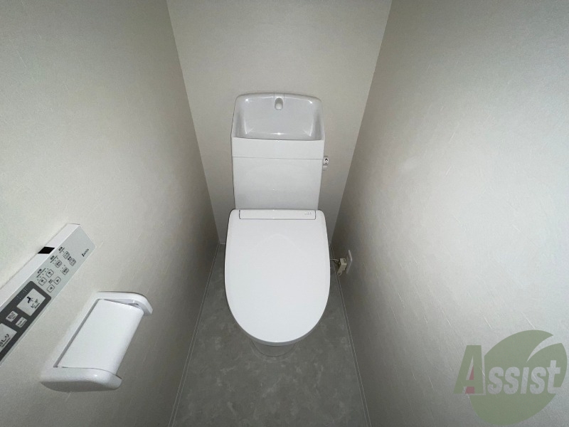 トイレ　こちらはトイレになります。ウォシュレット付きになります。
