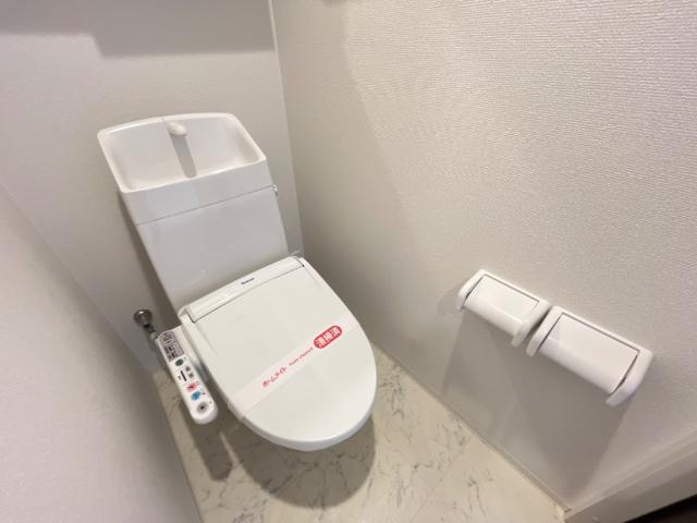 トイレ　シャワー付トイレ