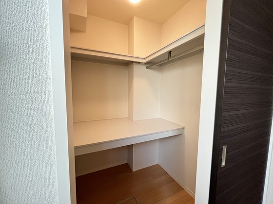 収納　※別部屋の写真です