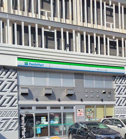 コンビニ　ファミリーマート琴似マルハン／S店（コンビニ）まで263m