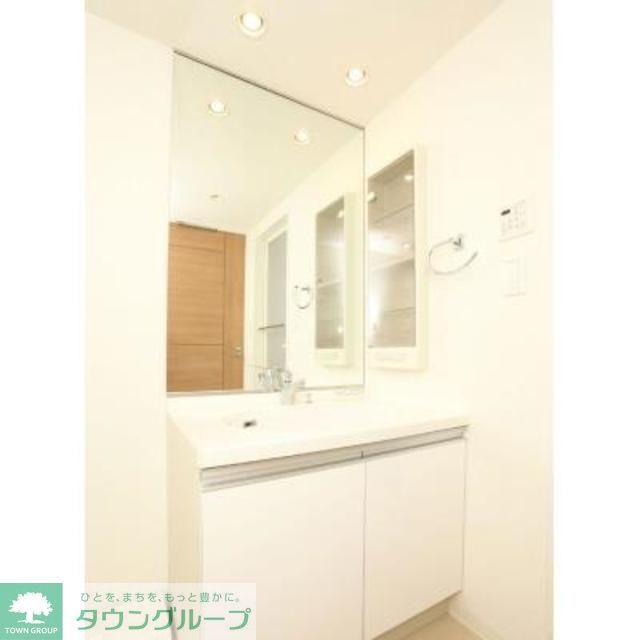 洗面設備　※写真は同タイプ住戸です。