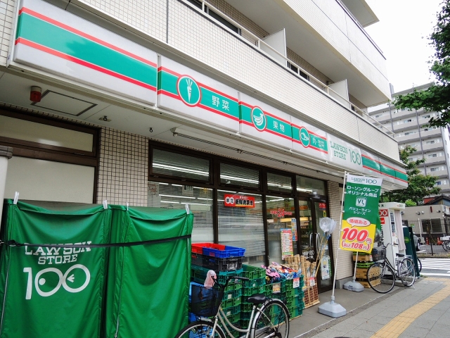 コンビニ　ローソンストア100小豆沢1丁目店（コンビニ）まで190m