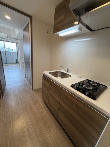 キッチン　※写真は同じマンションの違う部屋のものになります。