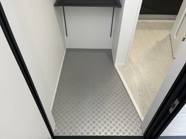 玄関　DEVELD橘