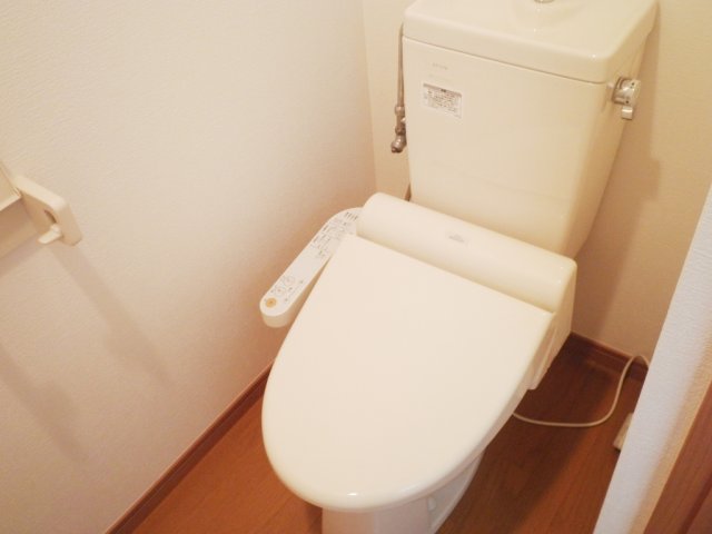 トイレ　※別部屋写真