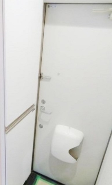 玄関　別物件同施工タイプ