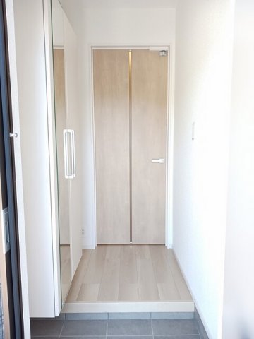 玄関　シンプルで使いやすい玄関です