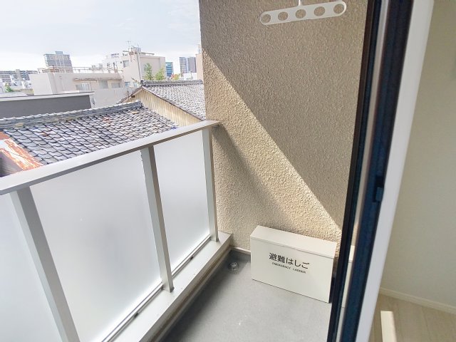 バルコニー　掲載写真は空室の別部屋を掲載しております。実際のお部屋と仕様