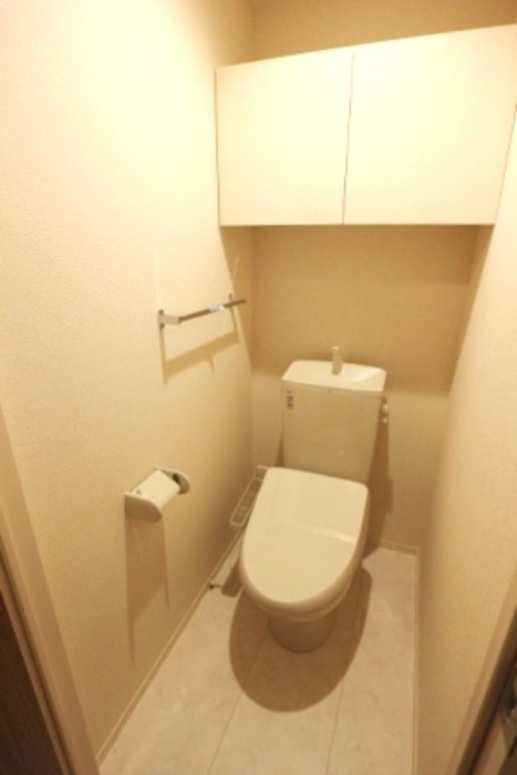 トイレ　落ち着いたトイレです