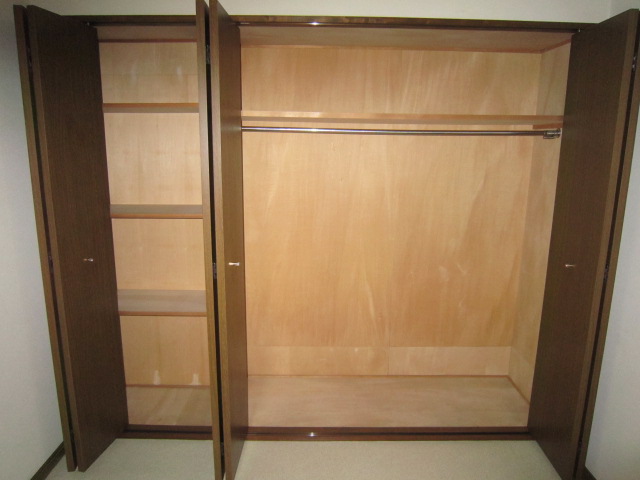 収納　別の部屋の写真です、現況を優先させていただきます。