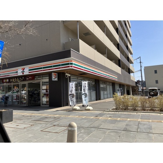 コンビニ　セブンイレブン長野問御所店（コンビニ）まで222m