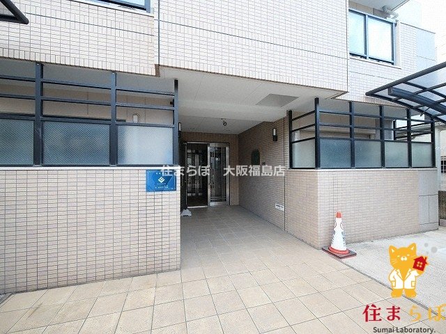 エントランス　共用部の印象も大切に