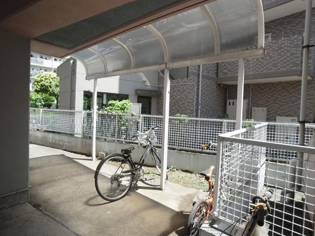 その他共有部分　♪屋根付き駐輪場♪