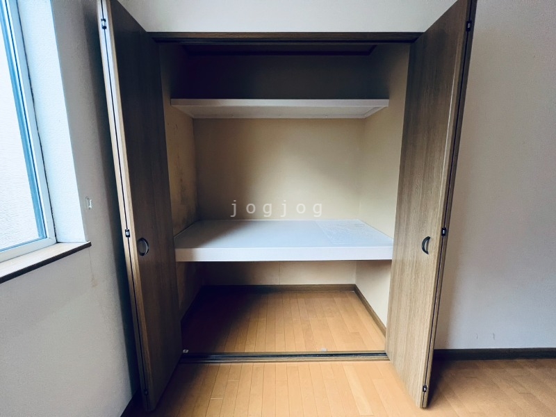 収納　収納が大きく、たくさんものが入ります。