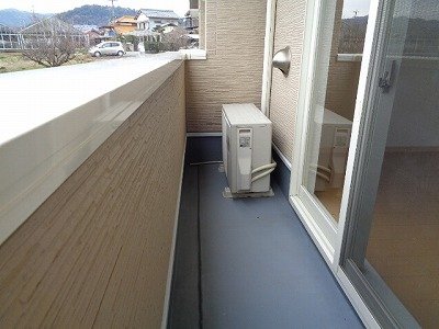 バルコニー　外からの目が気にならないバルコニーで洗濯物が干せます