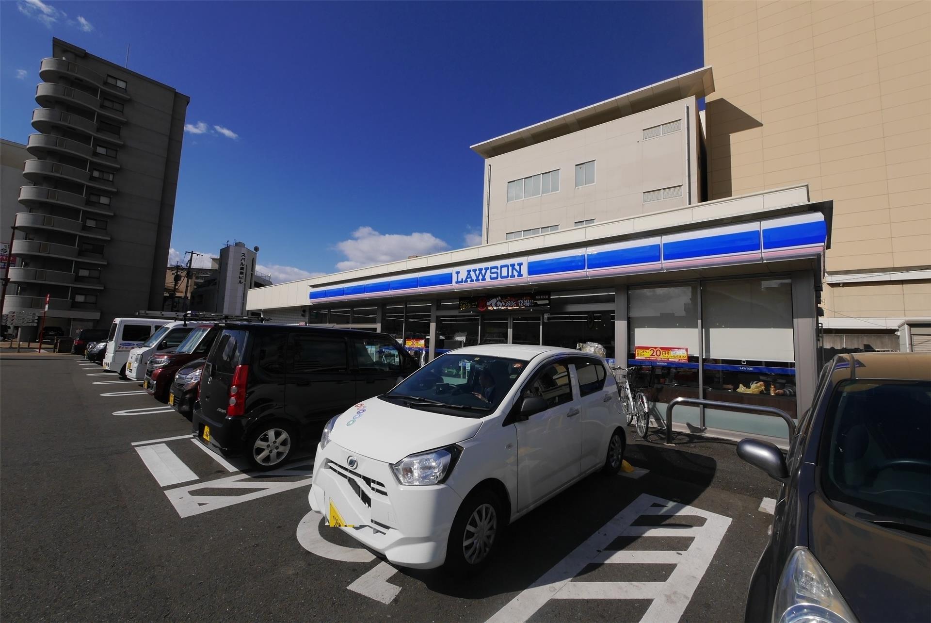 コンビニ　ローソン江南町西店（コンビニ）まで130m