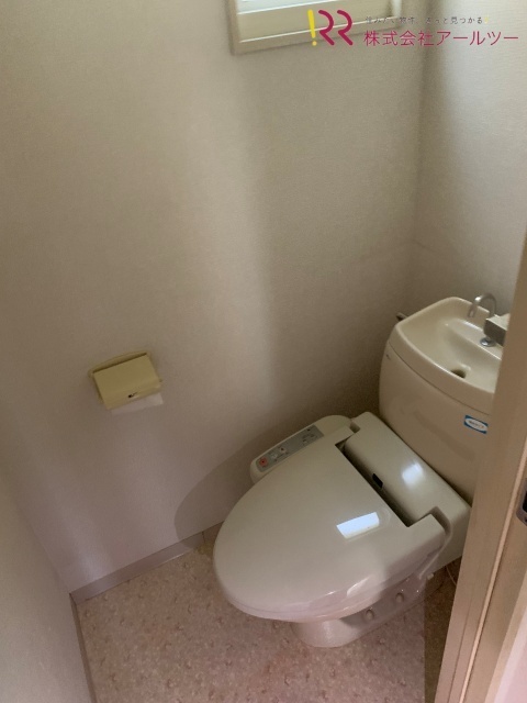 トイレ　ウォシュレット便座