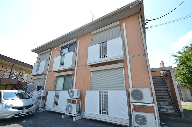 建物外観　駅まで徒歩圏内で交通便利です。
