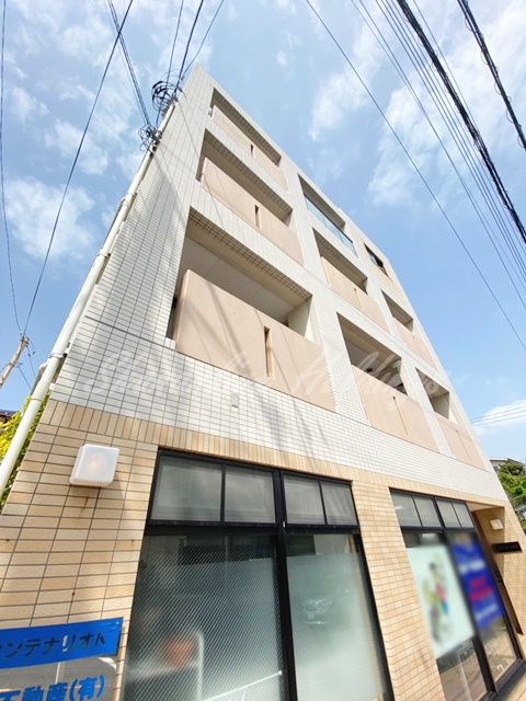 建物外観　重厚なRCタイプのマンション