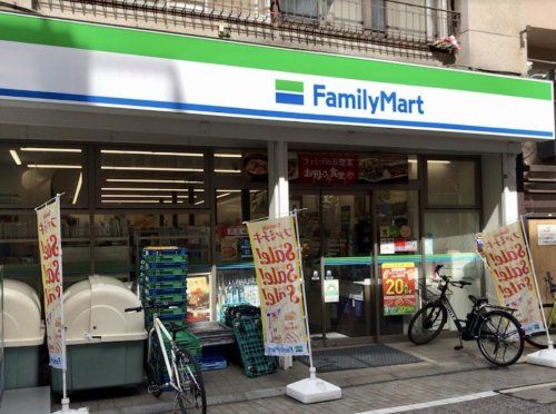 コンビニ　ファミリーマート 戸越銀座東店（コンビニ）まで305m