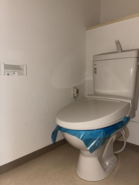 トイレ　シンプルな仕様のトイレです。