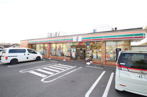 コンビニ　セブンイレブン 我孫子天王台6丁目店（コンビニ）まで870m