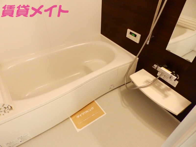 バス・シャワールーム　同型参考写真