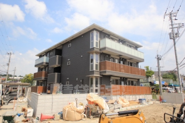 近鉄奈良線 学園前駅 徒歩7分 築5年