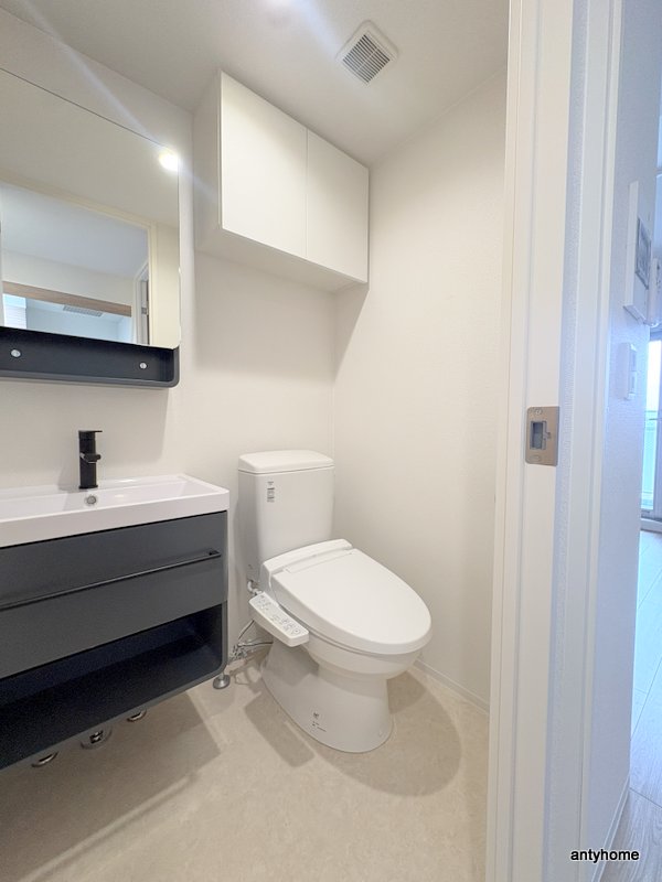 セレニテ梅田北グランデのトイレ写真